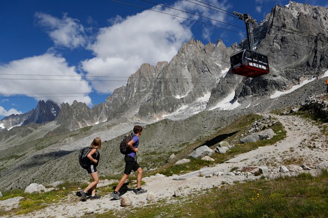 1233 BalconN 426.jpg 800